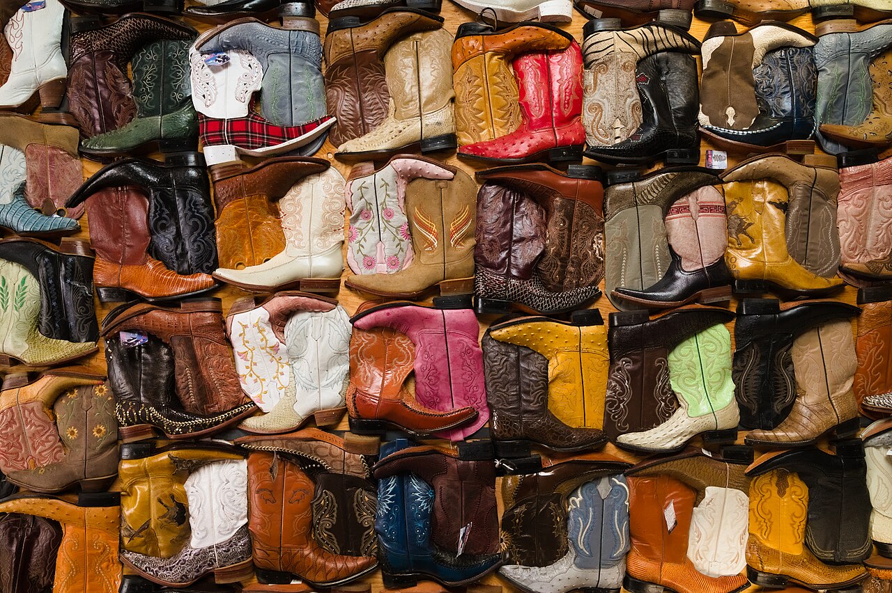 BOOTS